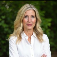 Dena Lewis